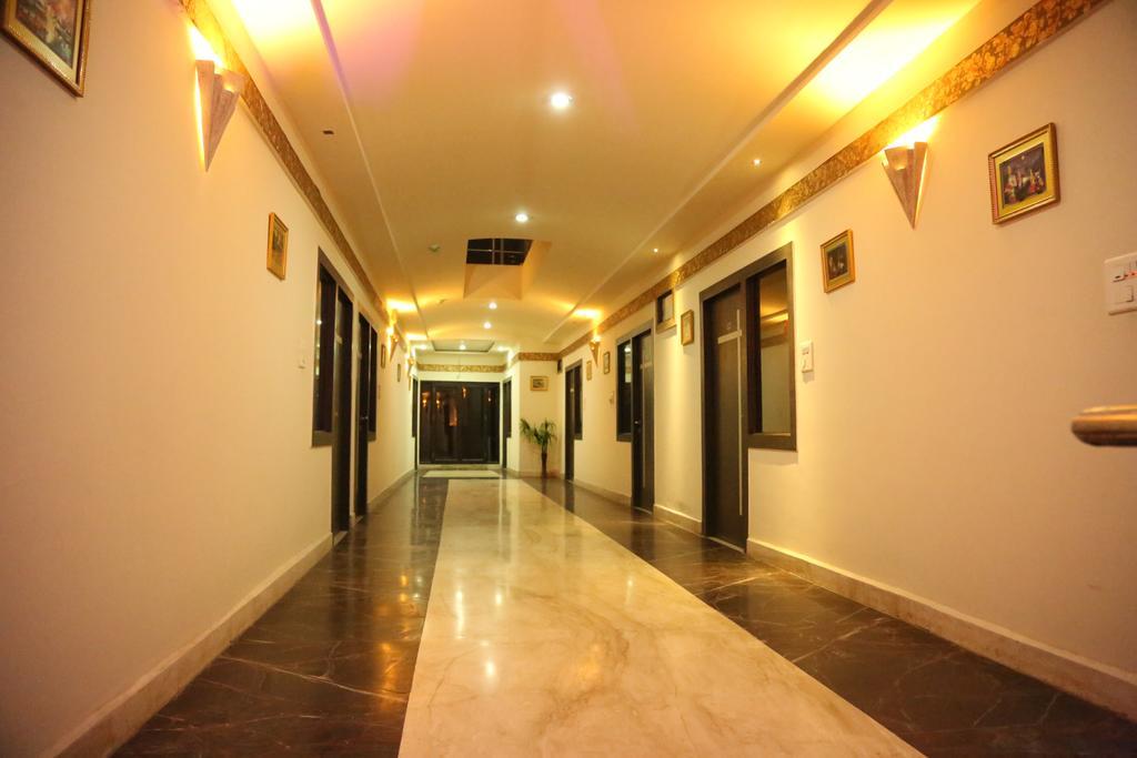 Hotel Ganpati Palace Mathura Exteriér fotografie